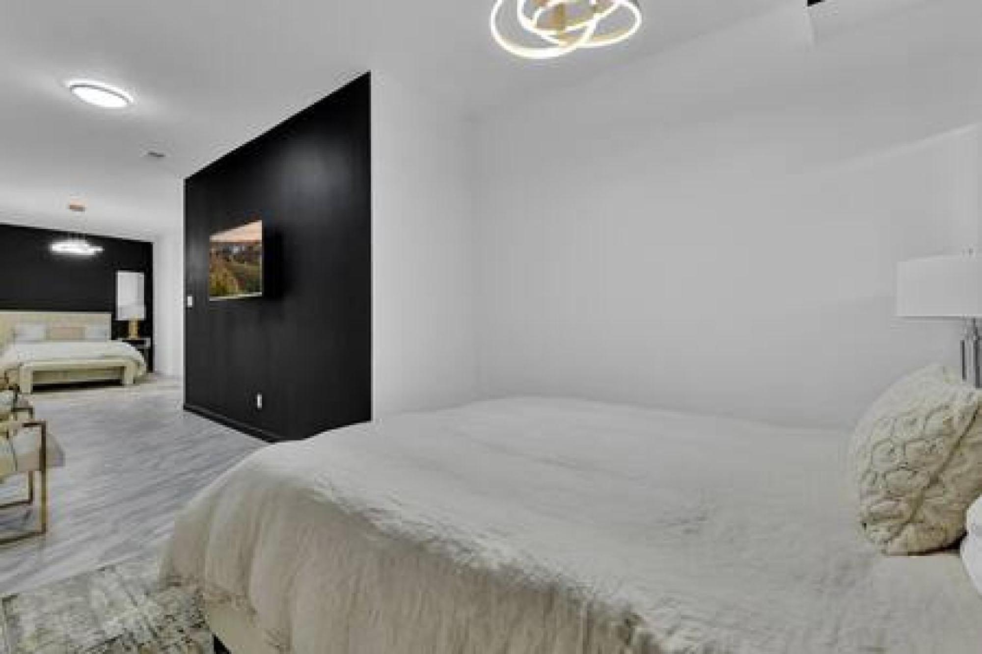 Lovely 4Bd House W Pool, Hot Tub And Free Parking Хюстън Екстериор снимка