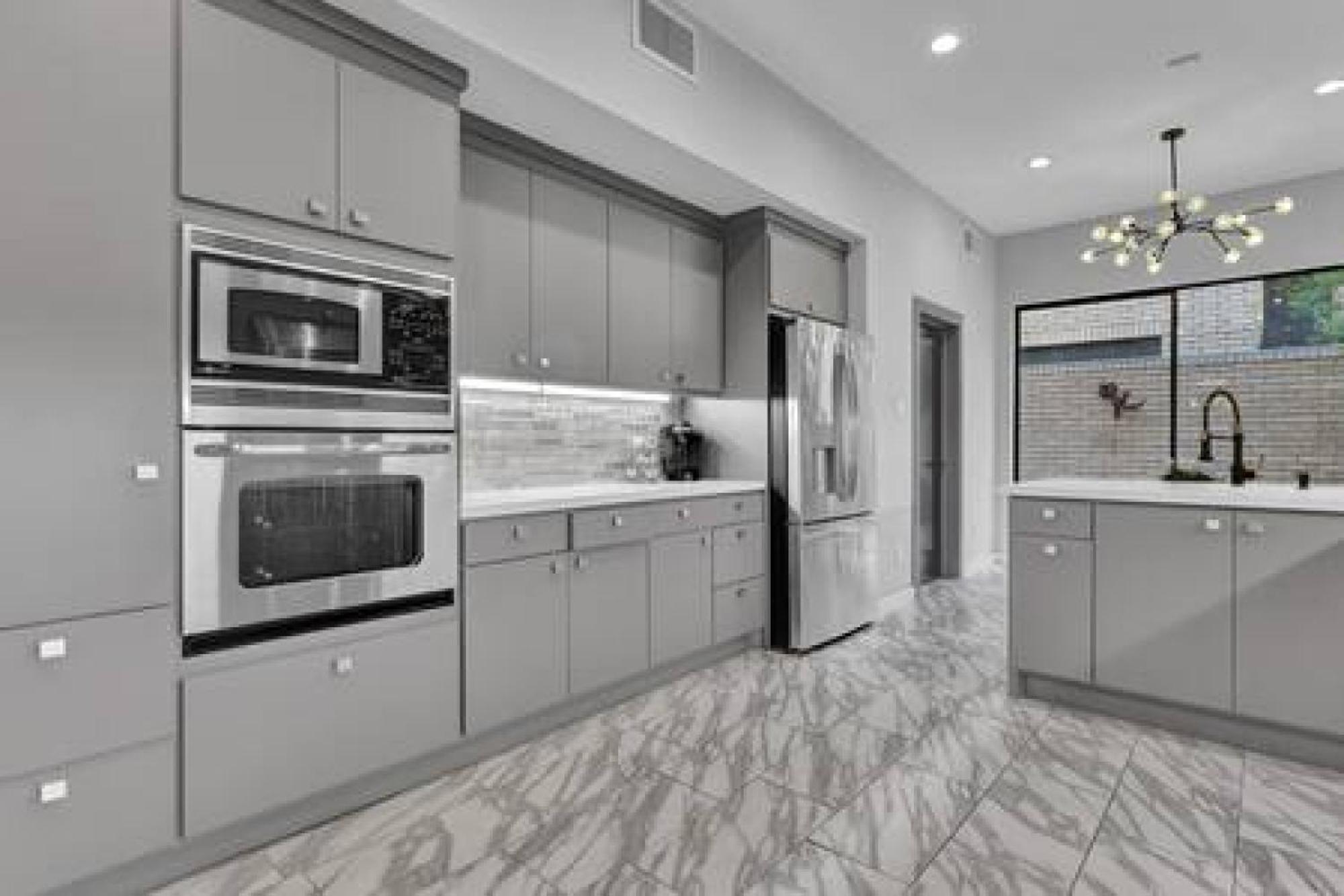 Lovely 4Bd House W Pool, Hot Tub And Free Parking Хюстън Екстериор снимка
